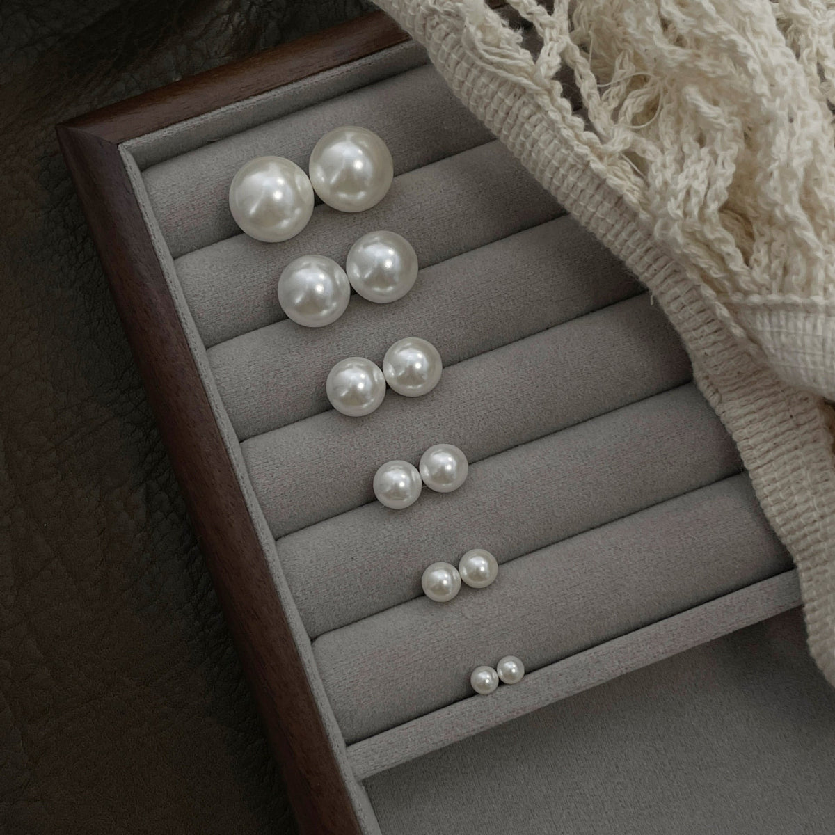 999 silver pearl earrings