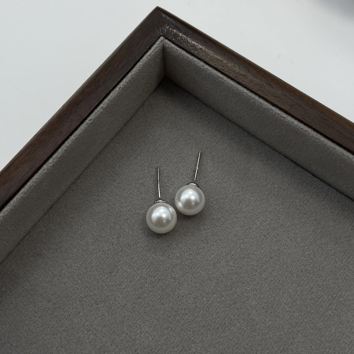 999 silver pearl earrings