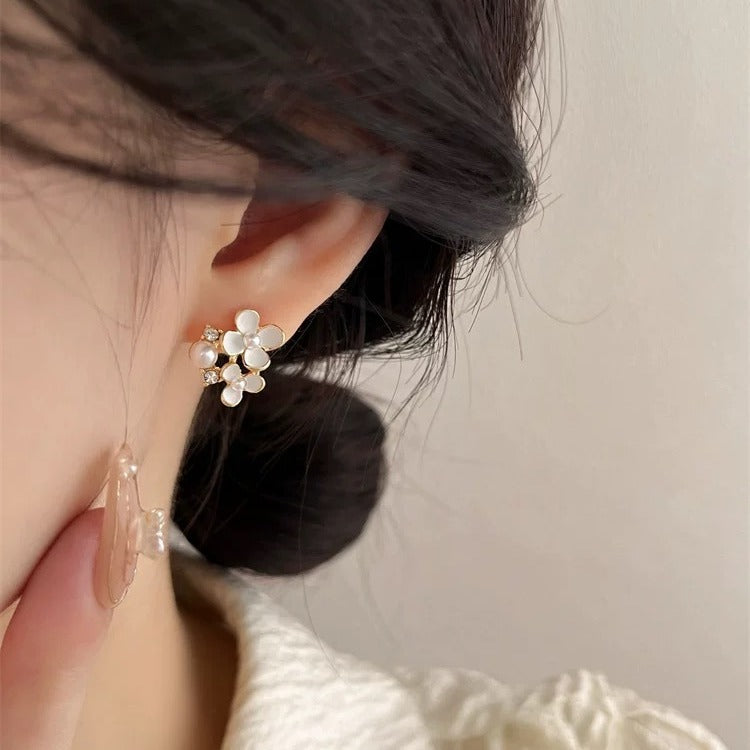 925 sterling silver flower shaped earrings - golden