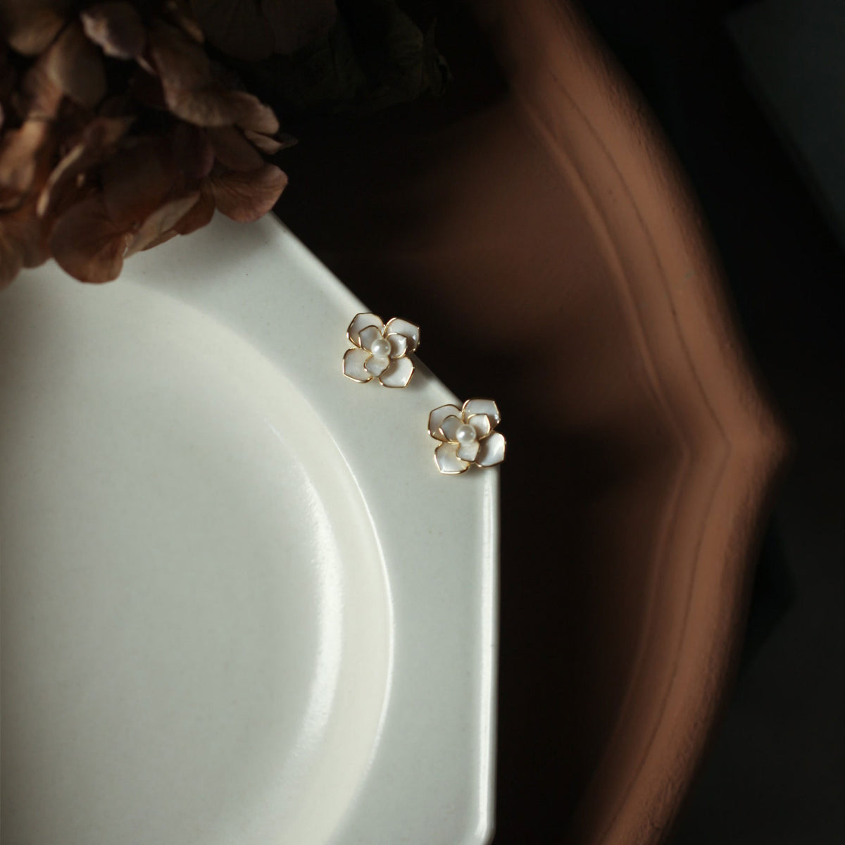 S925 Silver Camellia Earrings - Golden