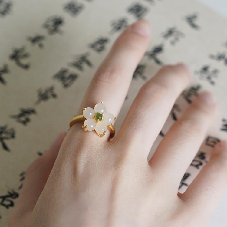 925 sterling silver flower ring - golden