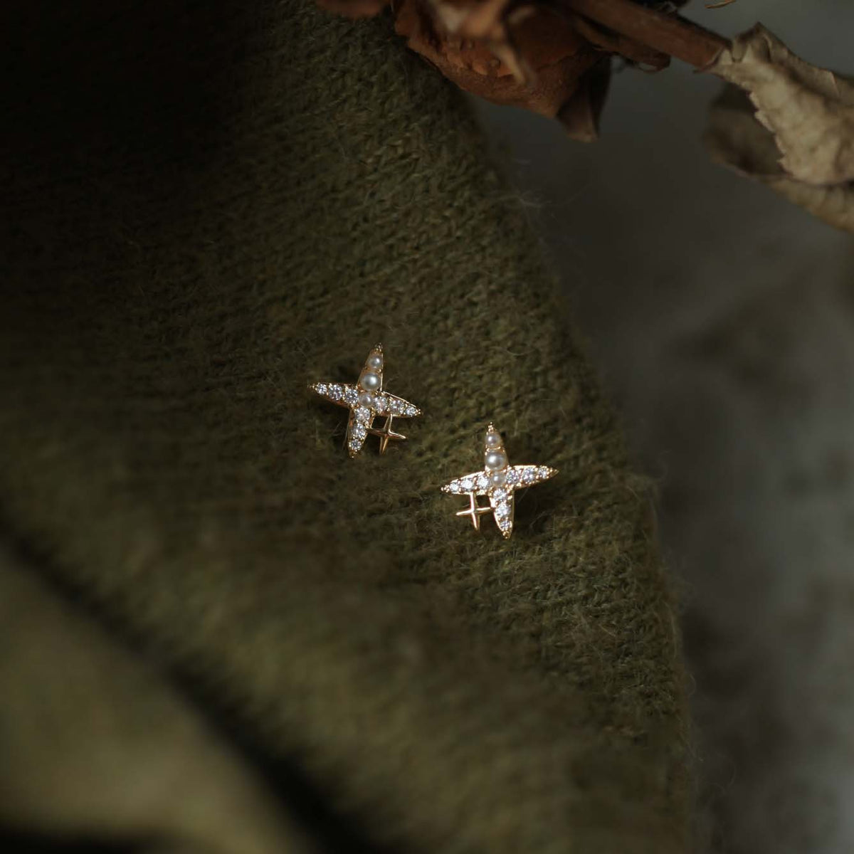 925 sterling silver four pointed star earrings - golden