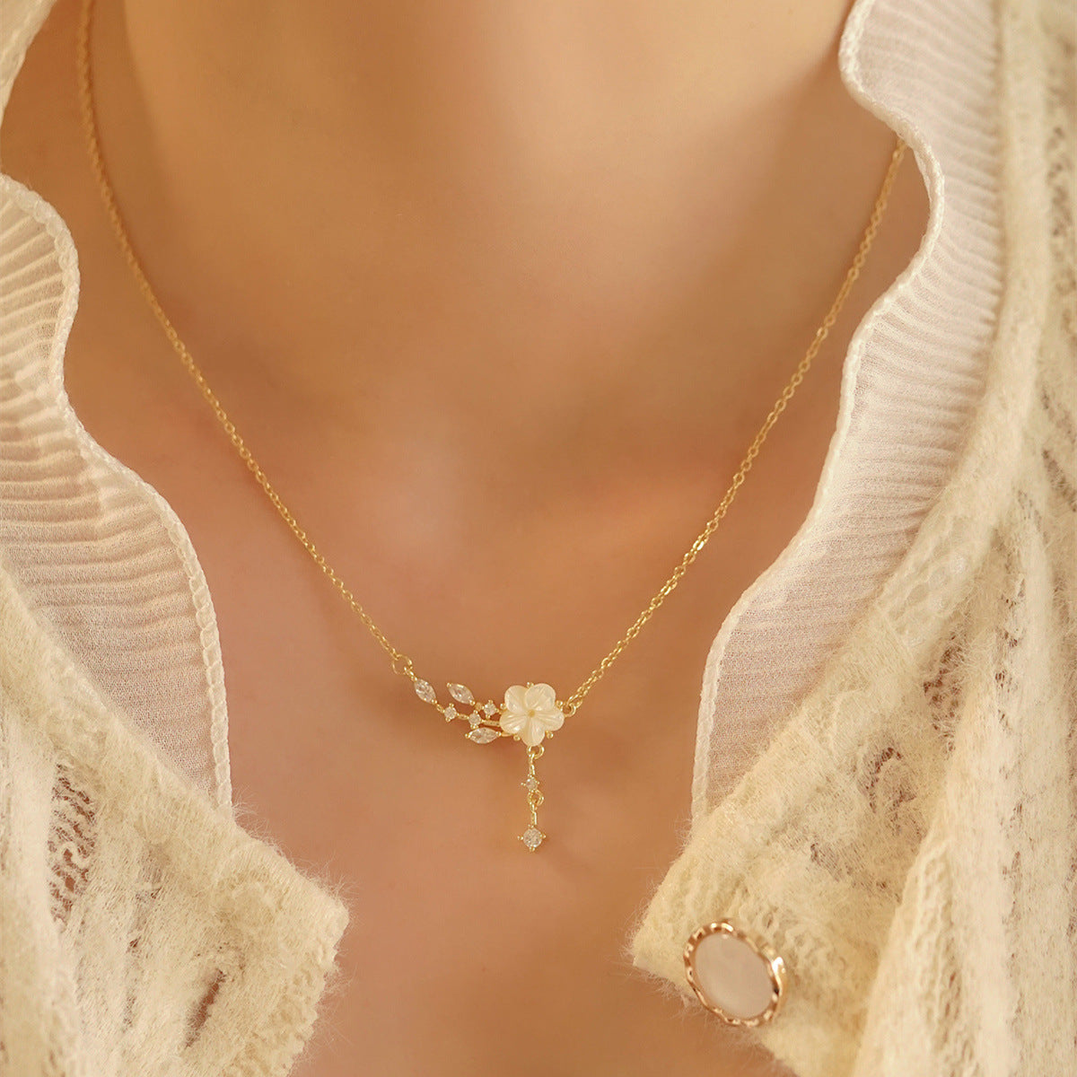 925 pure silver white Fritillaria flower pendant necklace