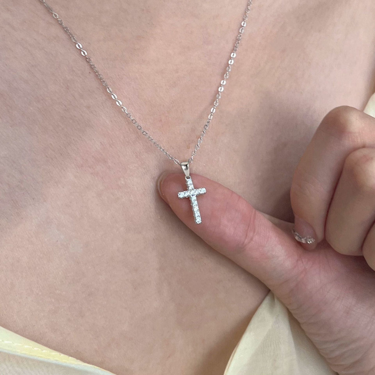 S925 Pure Silver Cross Pendant Necklace - Silvery
