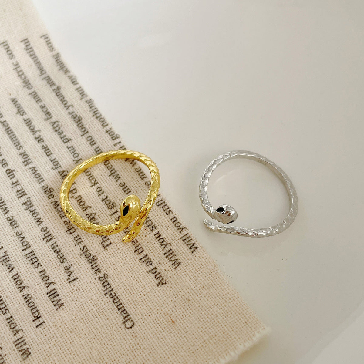 S925 sterling silver snake shaped ring