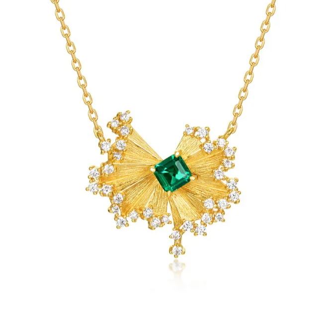 10K Gold Emerald Necklace