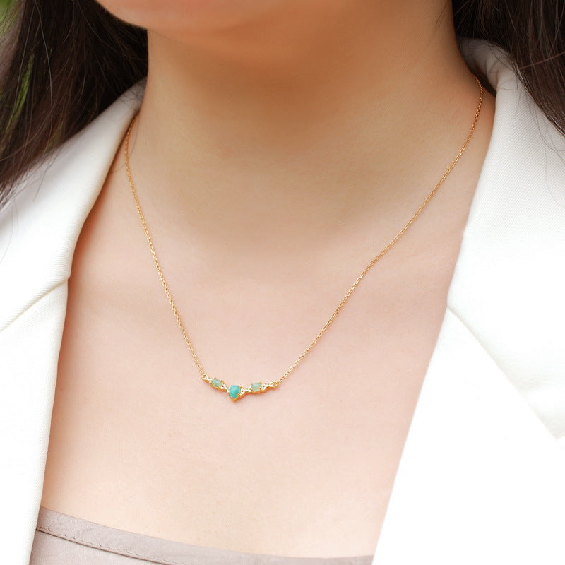 10K Gold V-Shaped Necklace Inlaid with Amazonite – detail view 3