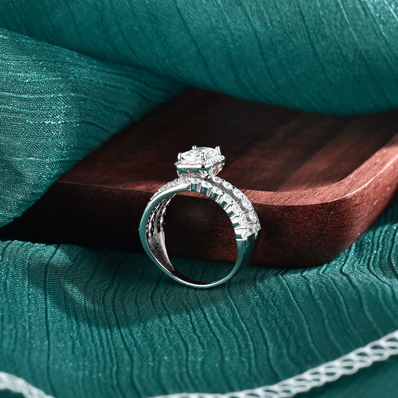 S925 Sterling Silver Star Ring Light Exquisite Moissanite Ring