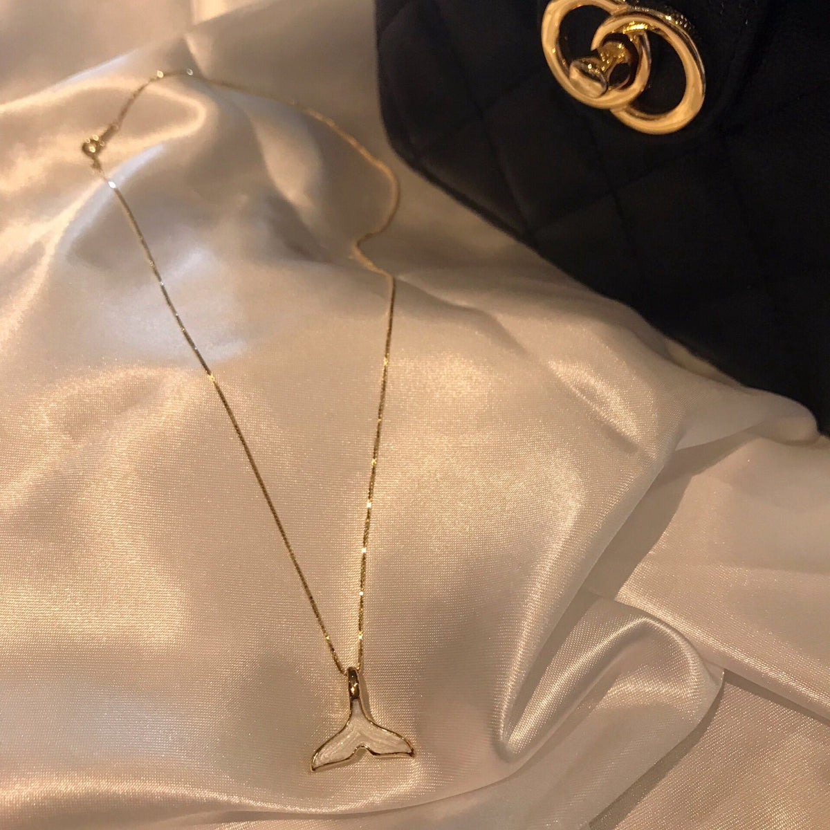 S925 sterling silver fish tail pendant necklace