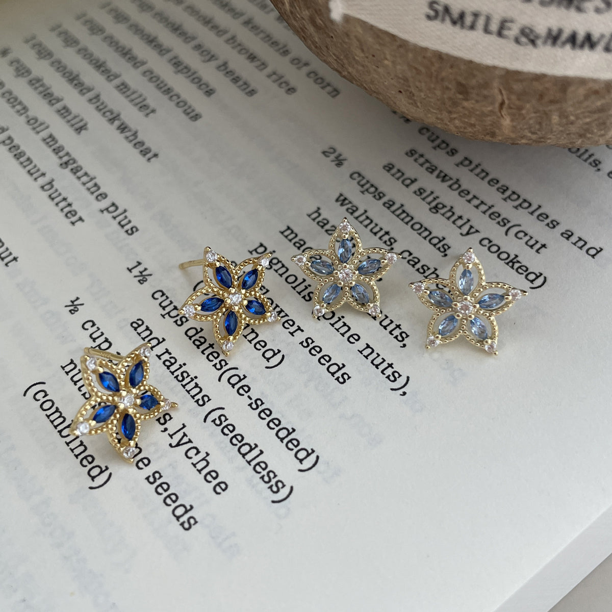 925 sterling silver flower shaped earrings - golden