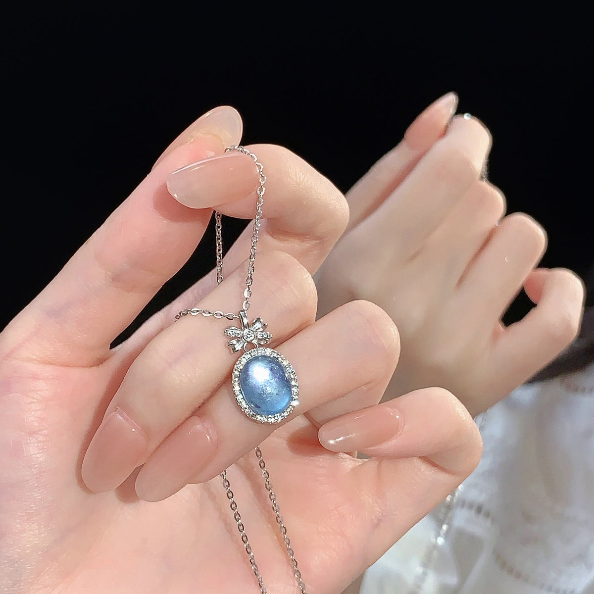 S925 Pure Silver Sea Blue Treasure Necklace - Silvery