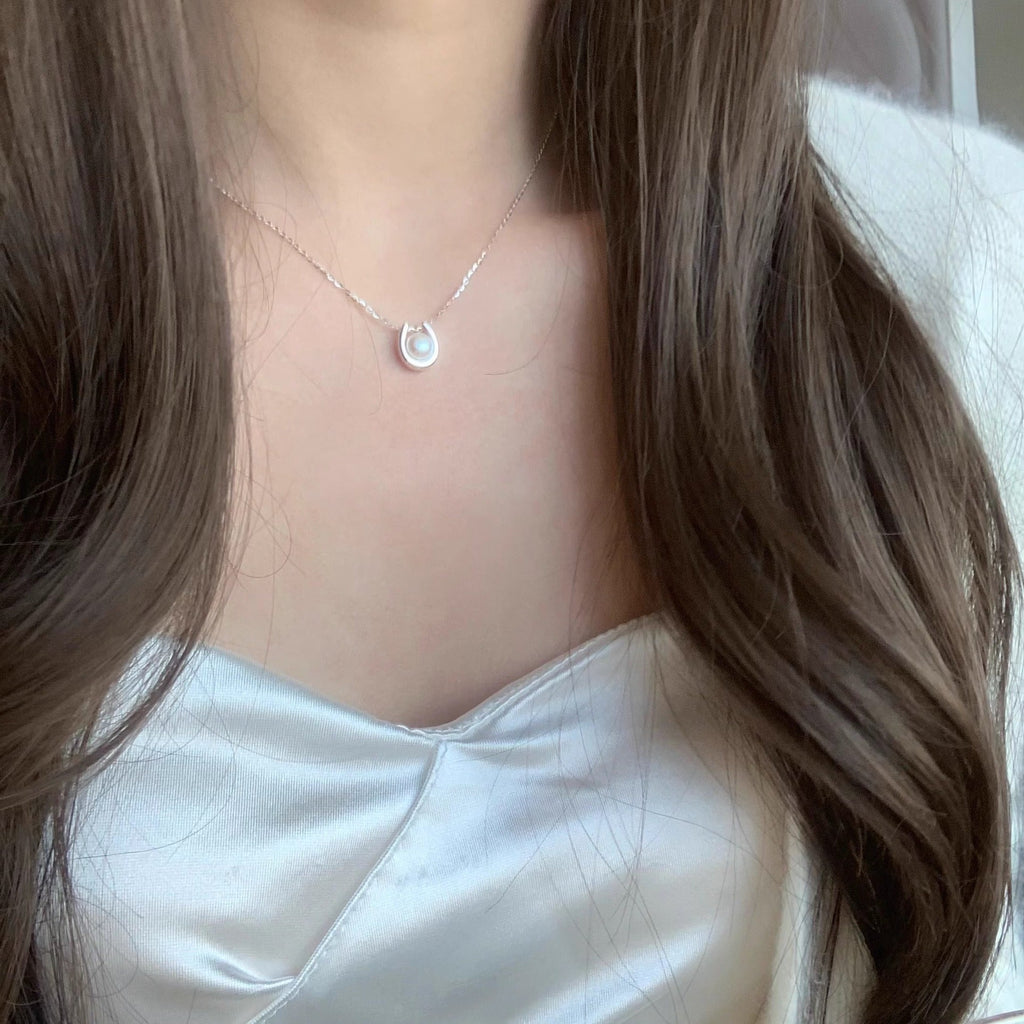 S925 Pure Silver Freshwater Pearl Pendant Necklace - Silvery