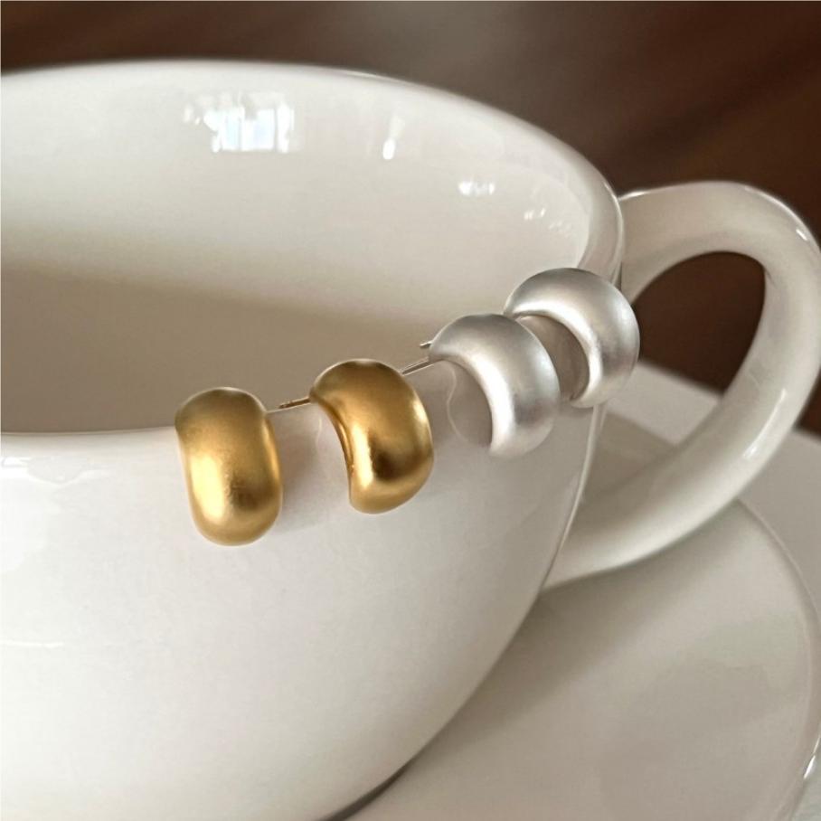 925 sterling silver U-shaped frosted matte earrings