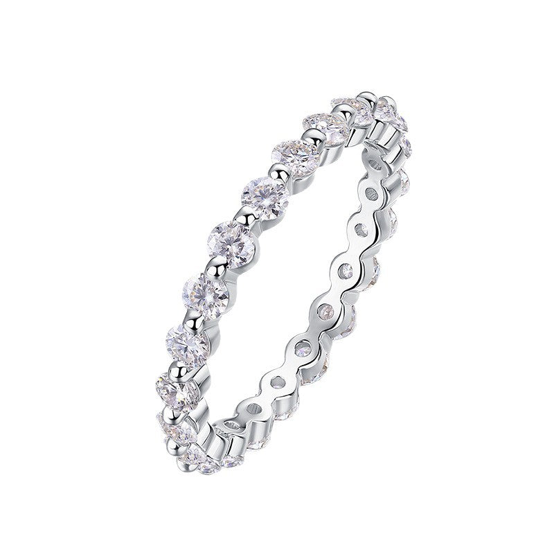 2.5mm Moissanite Solid-Band Ring – detail view 3