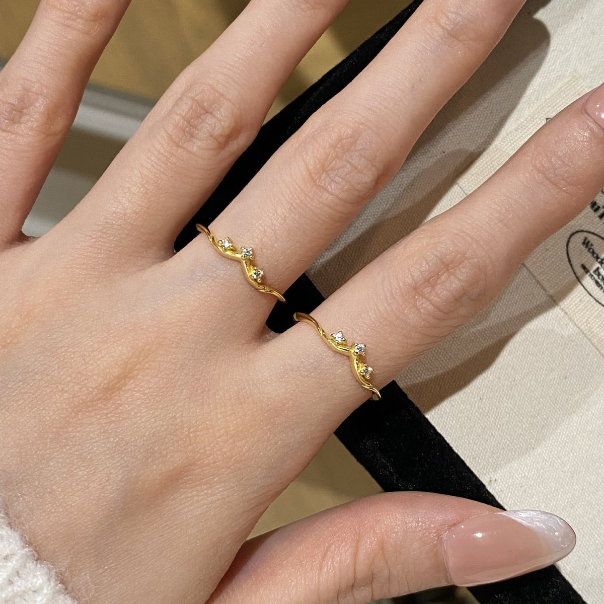 925 sterling silver inlaid sparkling zirconium ring - golden