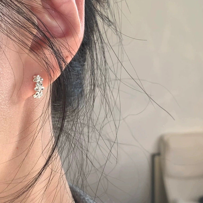 S925 sterling silver flower ear buckle - silvery