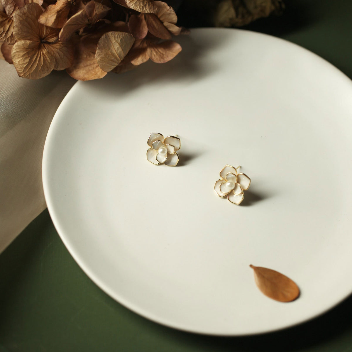 S925 Silver Camellia Earrings - Golden