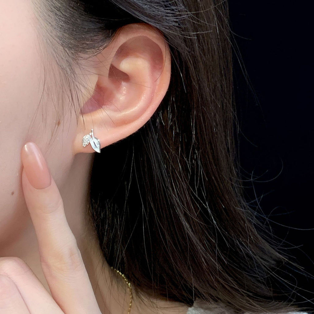 925 sterling silver leaf shaped earrings