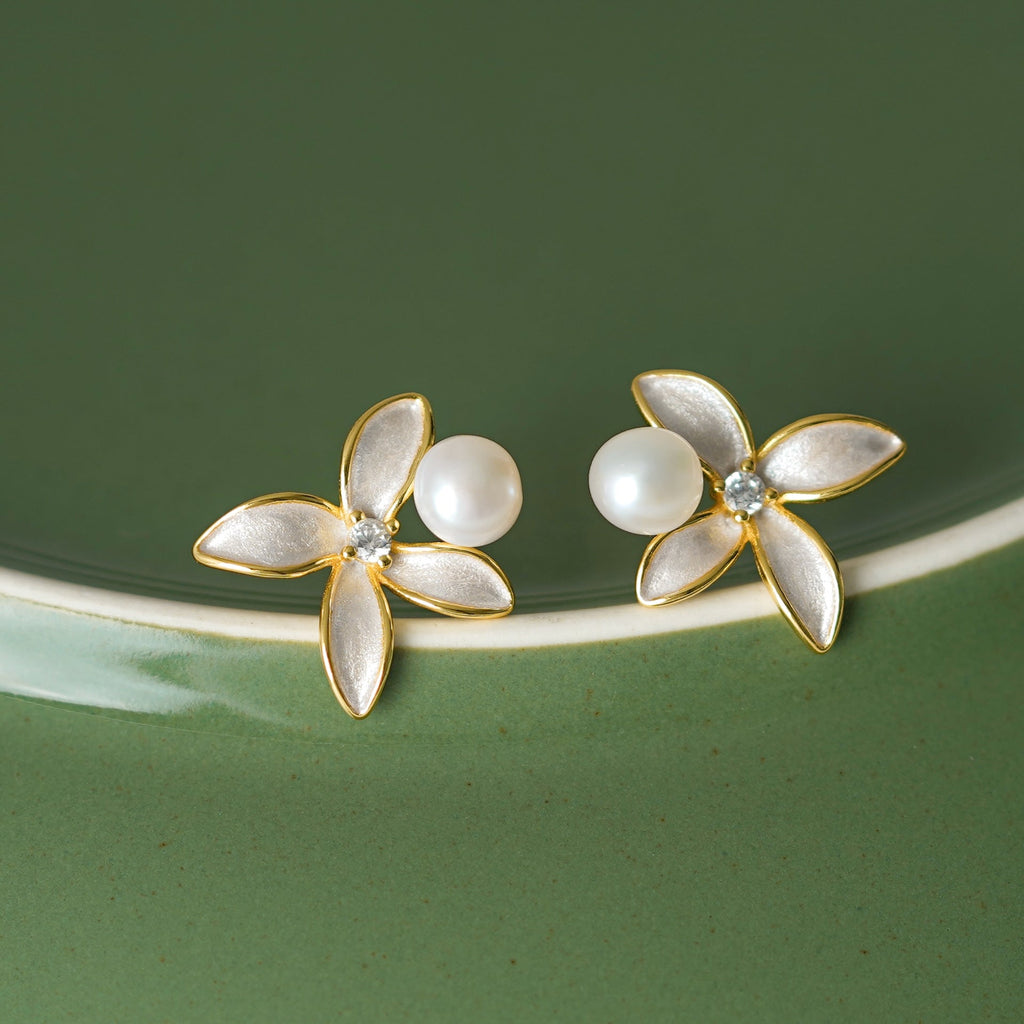 S925 sterling silver freshwater pearl flower earrings - golden
