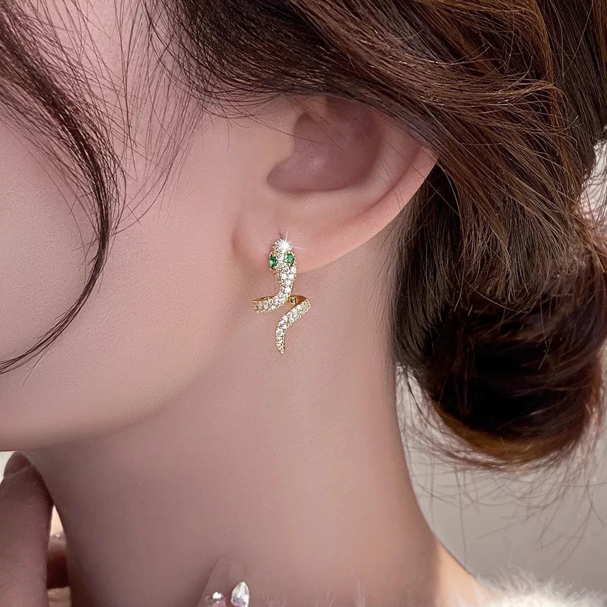 S925 sterling silver snake shaped earrings