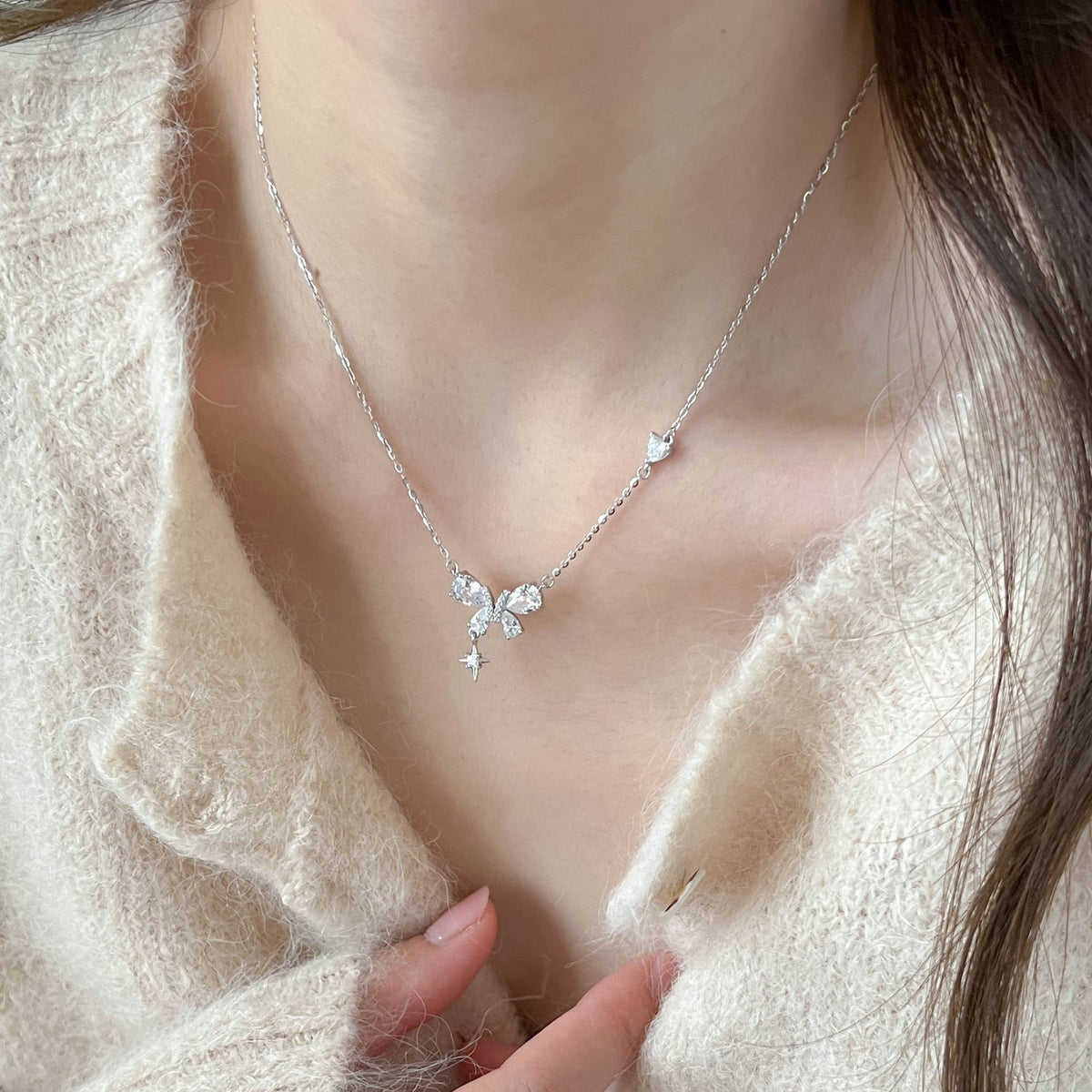 925 sterling silver butterfly shaped pendant necklace