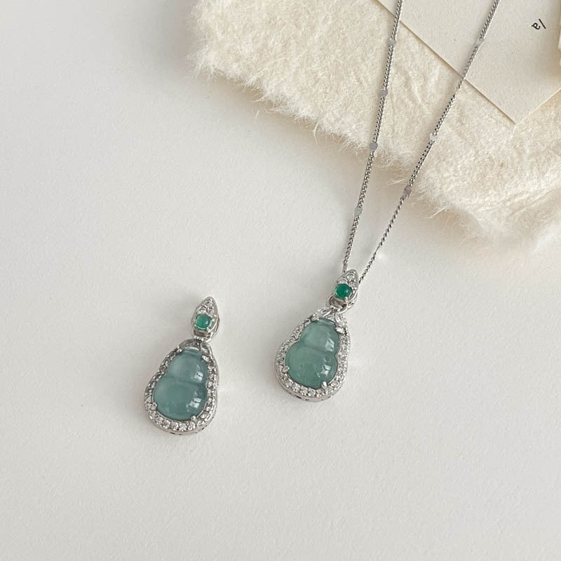 925 sterling silver jade gourd pendant necklace - silvery