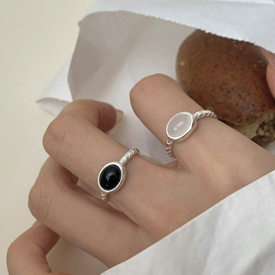 S925 pure silver oval black agate white chalcedony ring - silvery