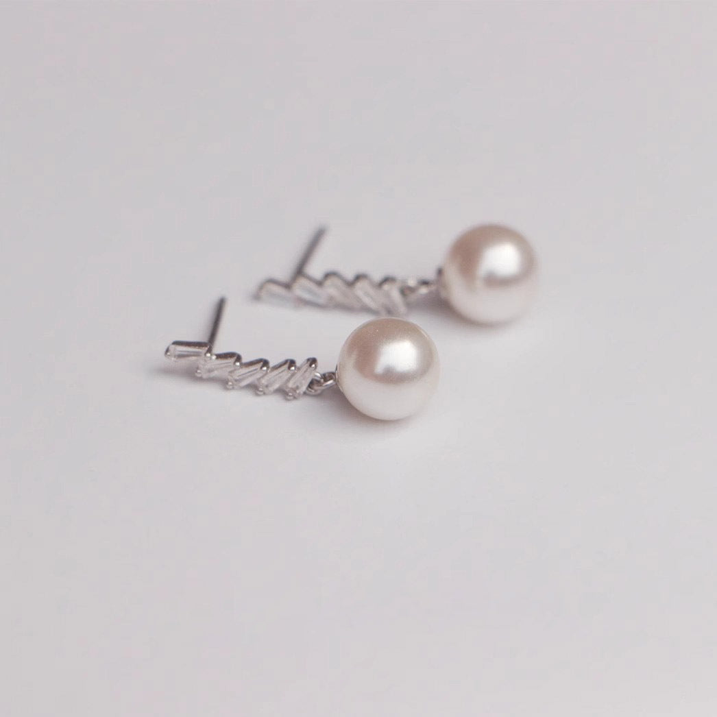 925 sterling silver imitation pearl earrings - silvery