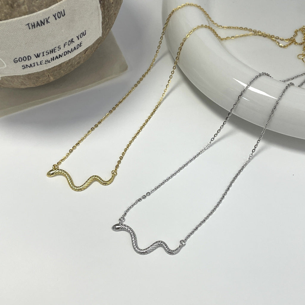 S925 sterling silver snake necklace