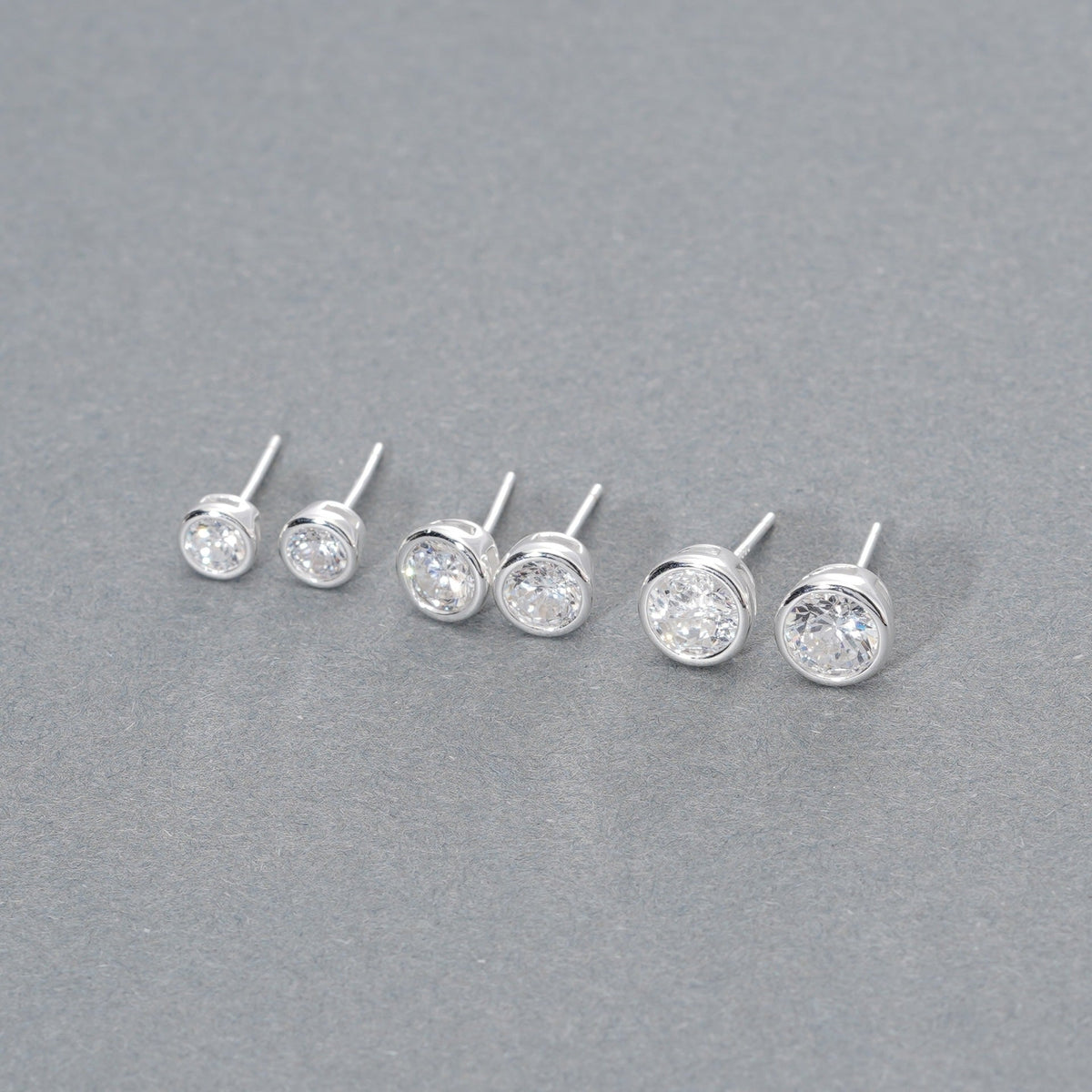 925 sterling silver earrings with sparkling zirconium