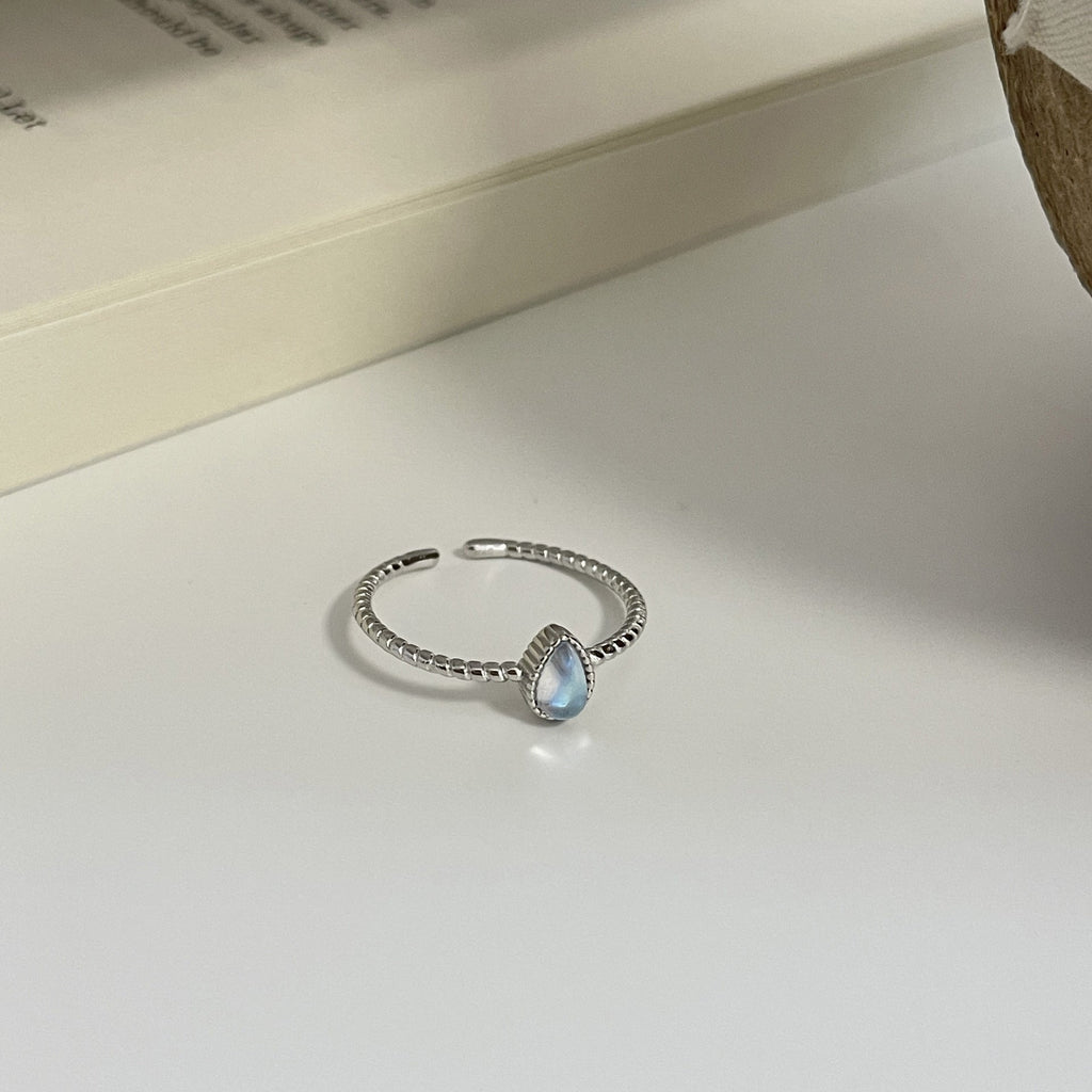 925 sterling silver moonstone ring - silvery