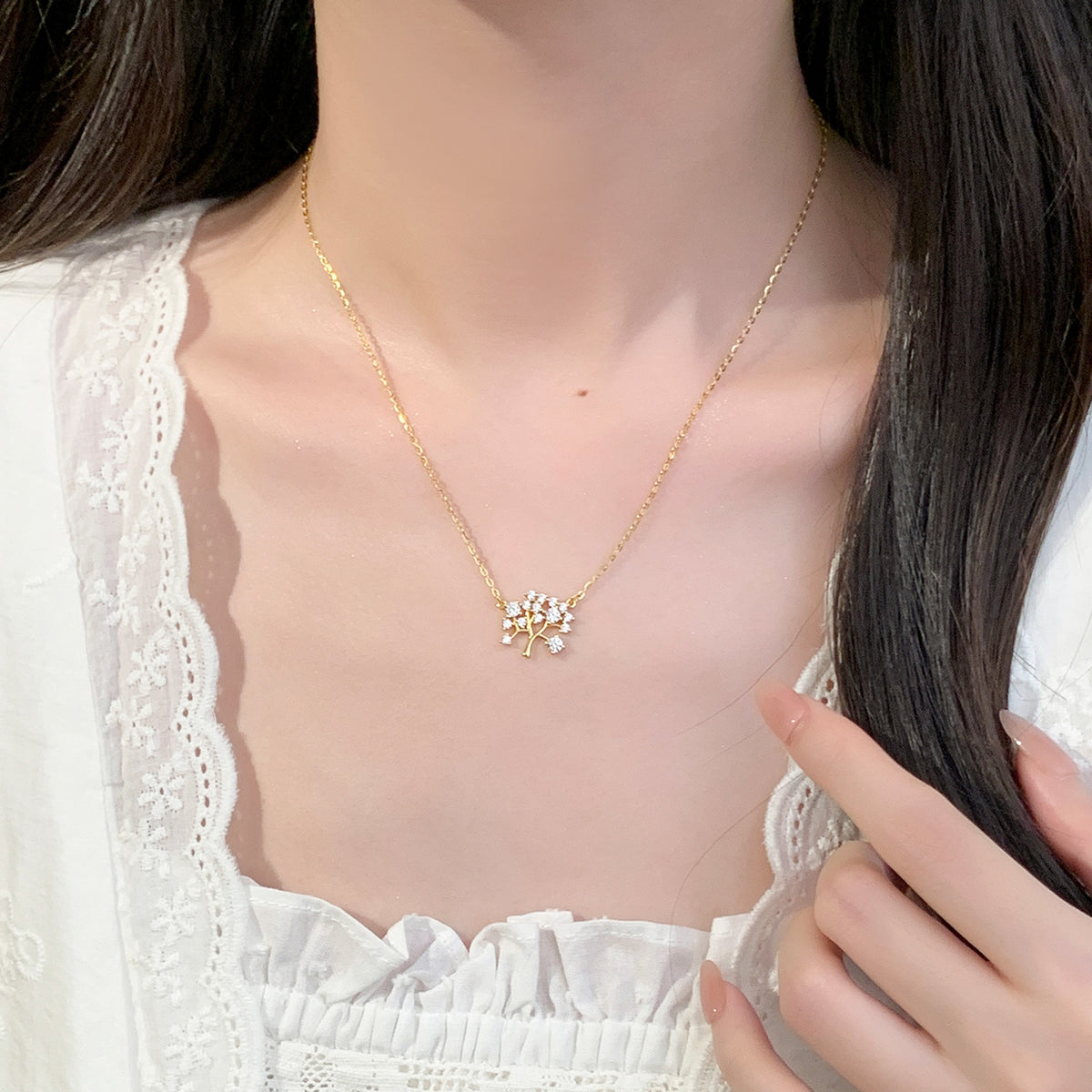 925 sterling silver tree shaped pendant necklace