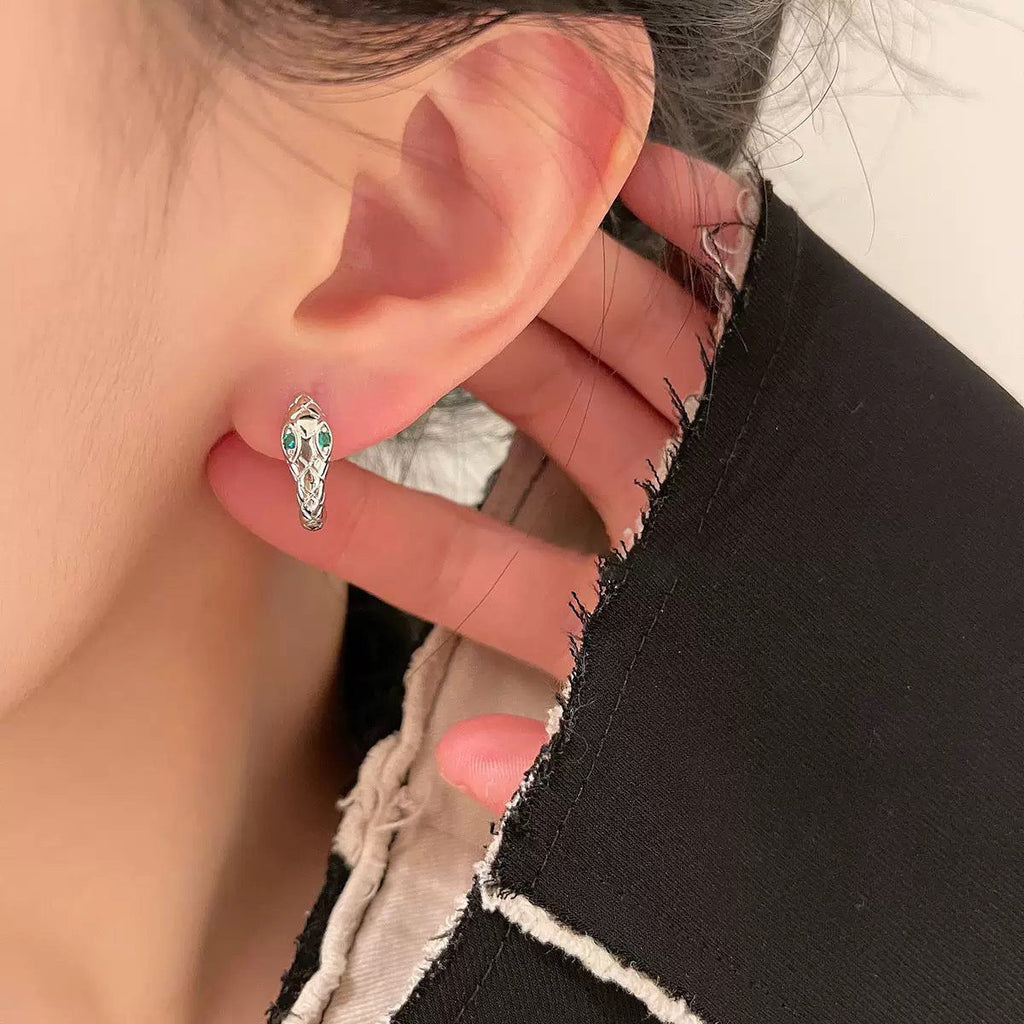 S925 sterling silver snake shaped ear buckle