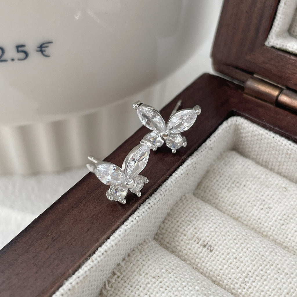 925 sterling silver butterfly shaped earrings - silvery