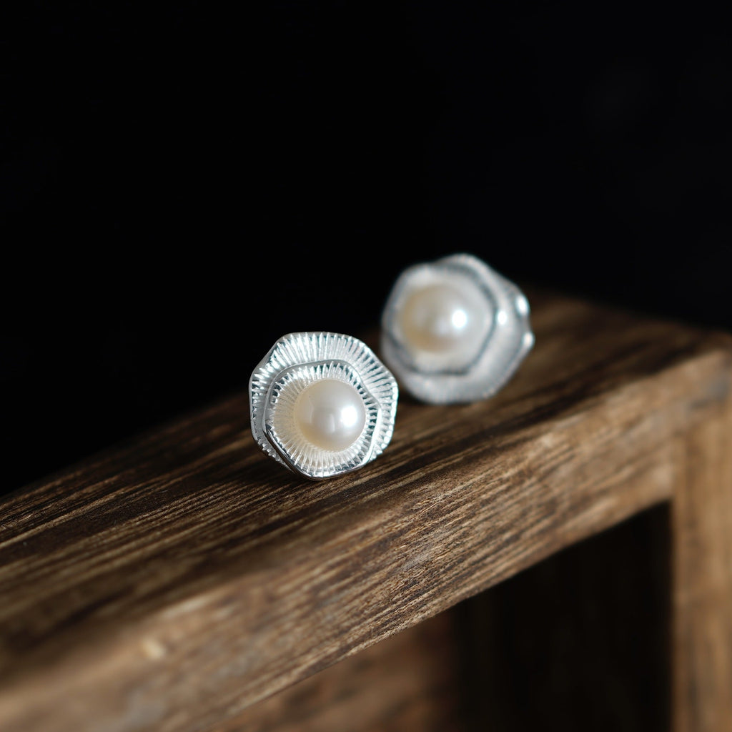 S925 sterling silver freshwater pearl earrings - silvery