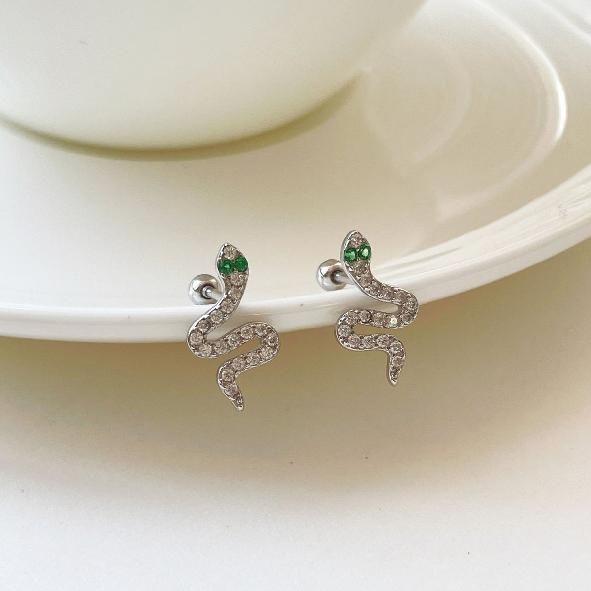 S925 Silver Sparkling Zirconia Serpentine Nut Earrings - Silvery