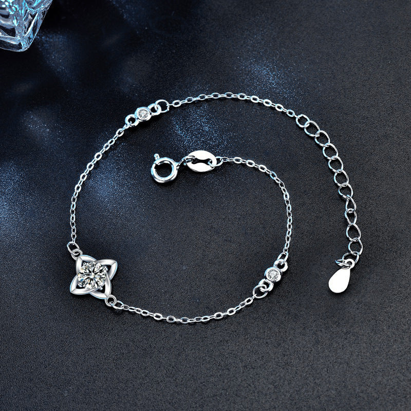 925 Sterling Silver Moissanite Four-Leaf Clover Bracelet