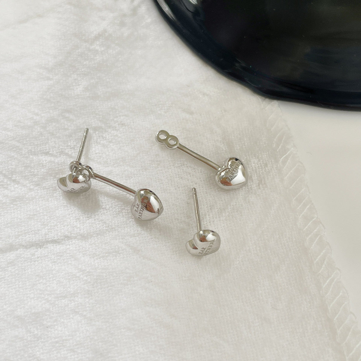 925 sterling silver heart-shaped earrings - silvery