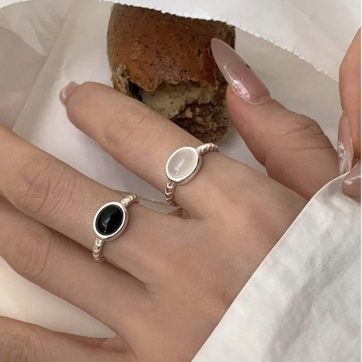S925 pure silver oval black agate white chalcedony ring - silvery