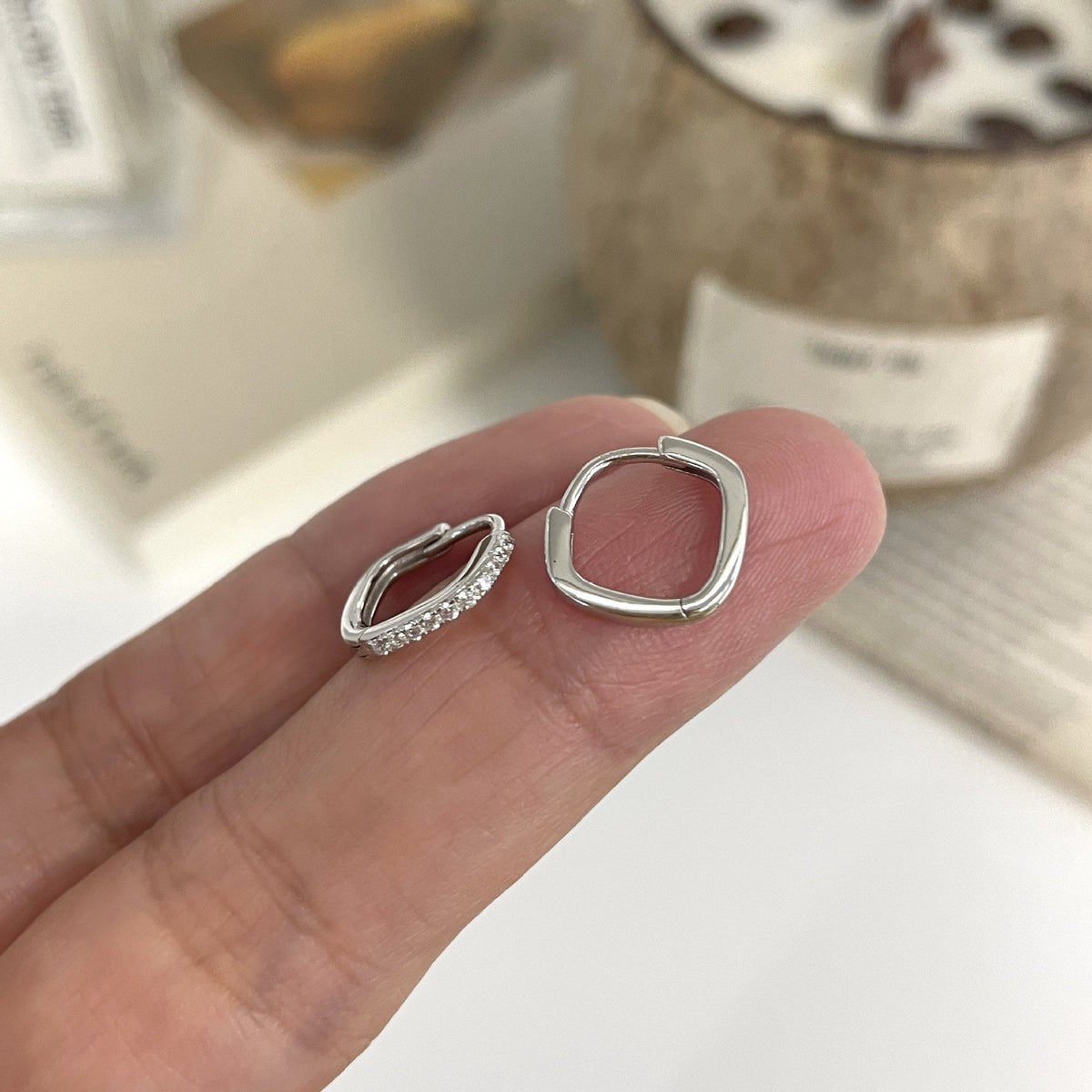 925 sterling silver square ear buckle - silvery