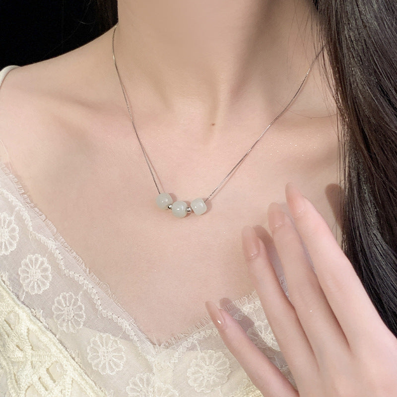 S925 Silver Hotan Jade Beaded Necklace - Silvery