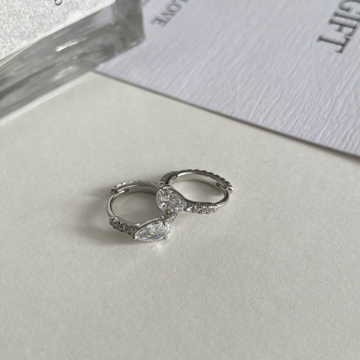 999 Silver Water Drop Ear Buckle - Silvery