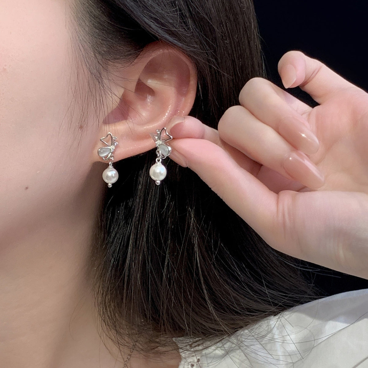S925 pure silver cute butterfly imitation pearl earrings
