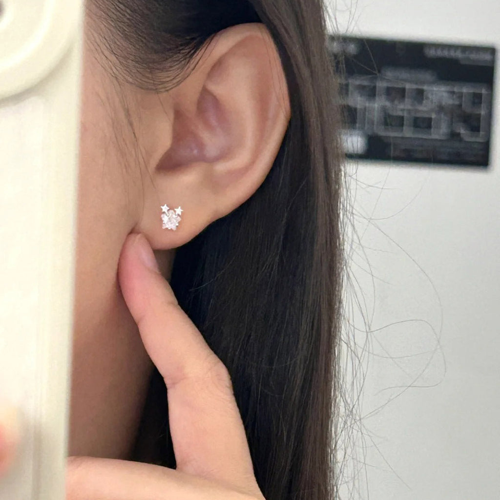 S925 sterling silver compact super sparkling star earrings