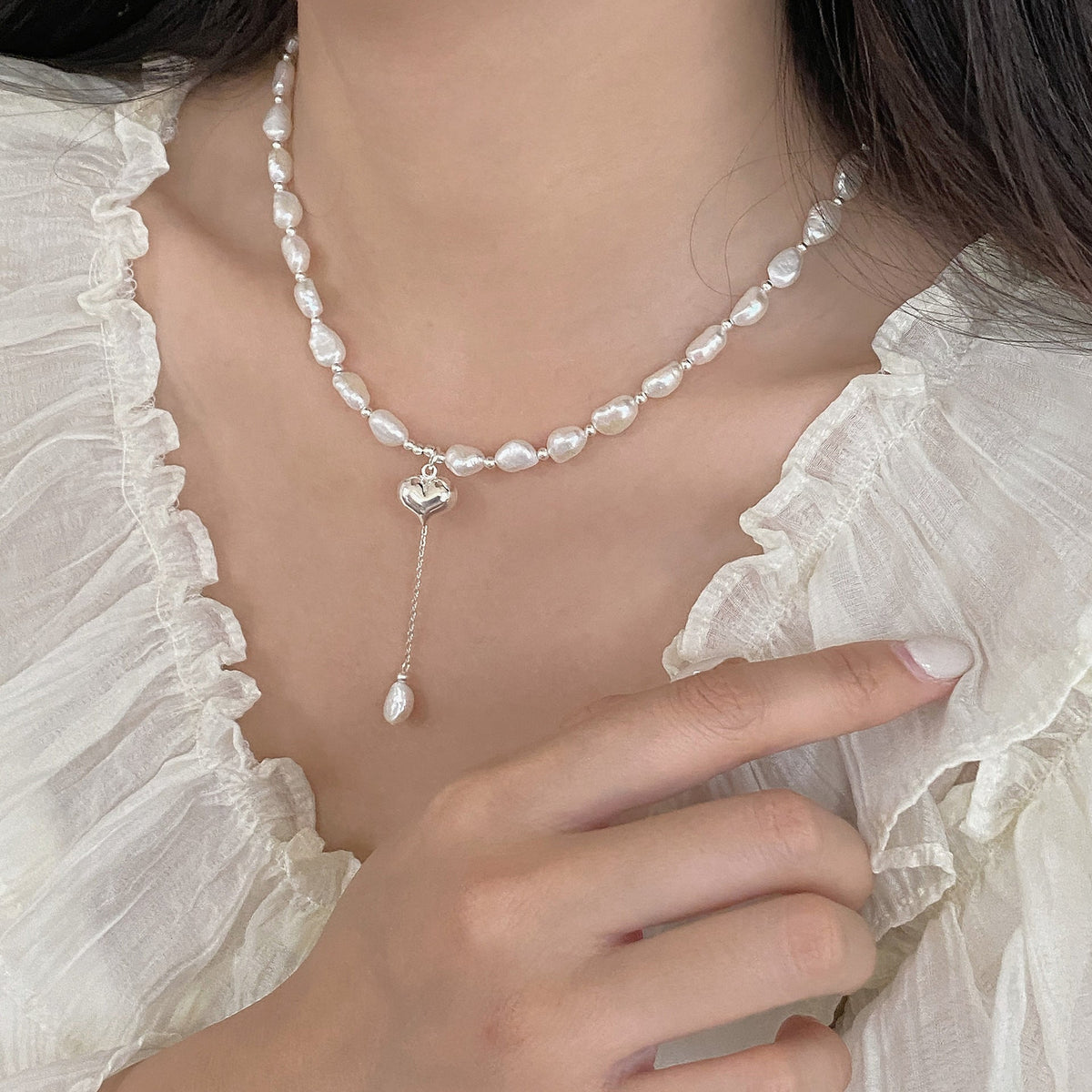925 sterling silver Baroque pearl heart-shaped pendant necklace