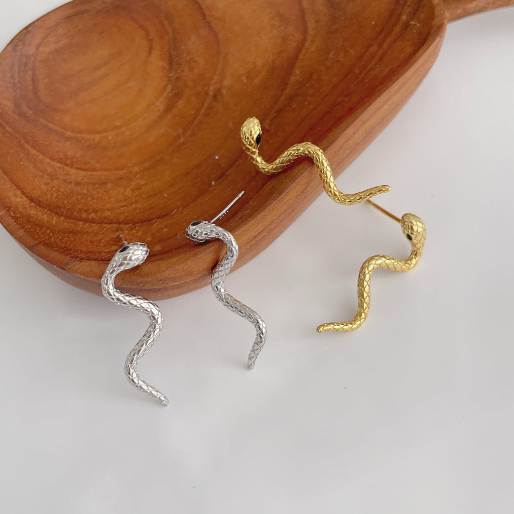 S925 sterling silver snake shaped earrings