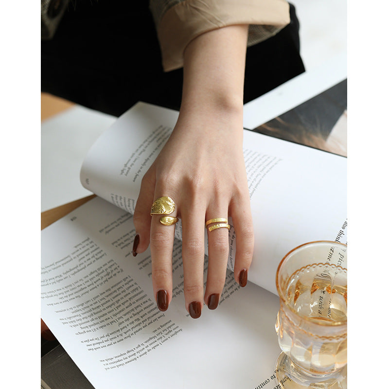 Hammered Double Teardrop 18K Gold Plated Open Ring – detail view 3