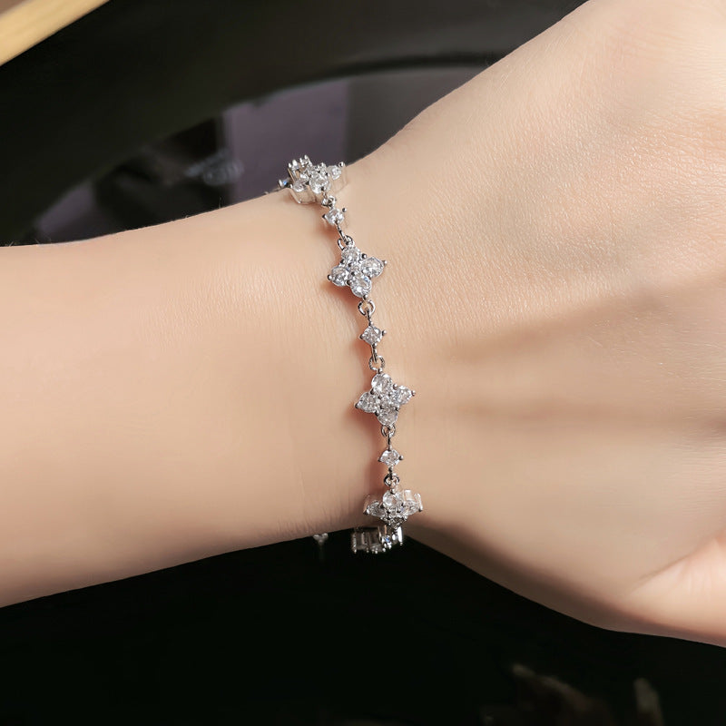S925 Sterling Silver Moissanite Four-Leaf Clover Bracelet