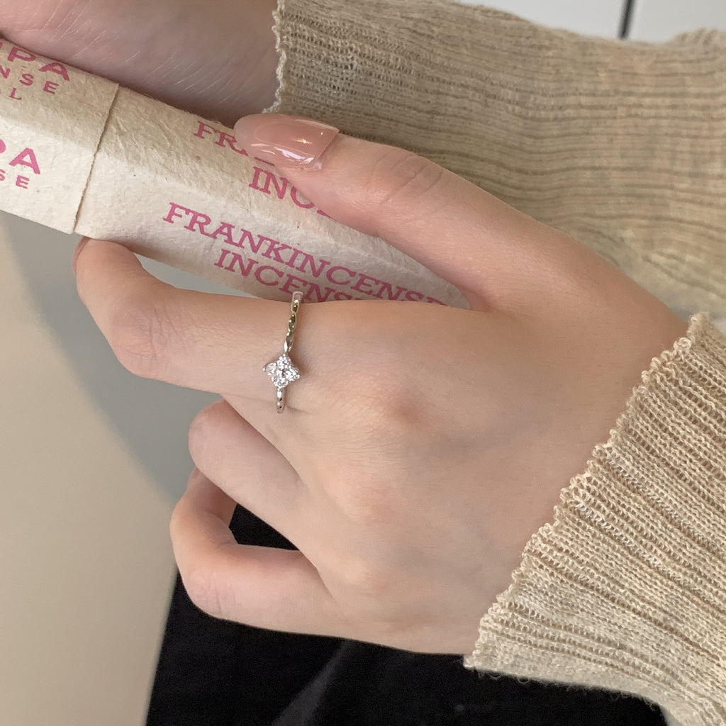 925 sterling silver sparkling zirconium ring - silvery