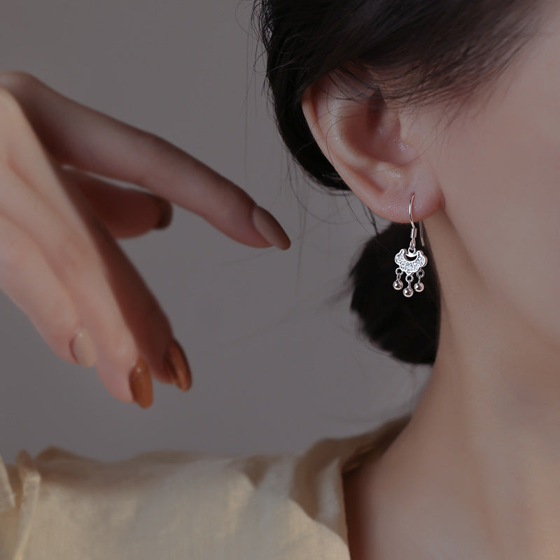 925 sterling silver safety lock earrings - silvery